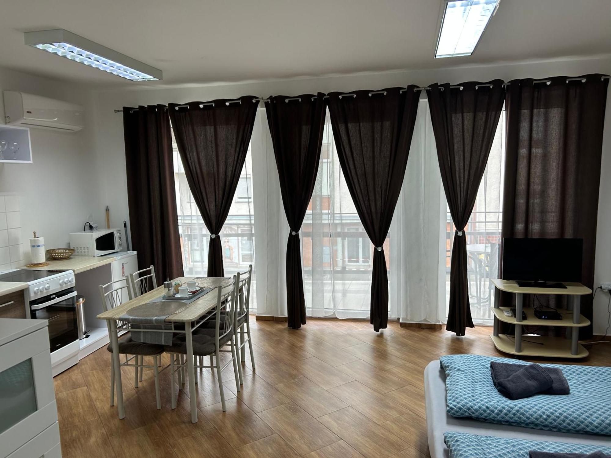 Konde Apartments B Дунайська Стреда Екстер'єр фото