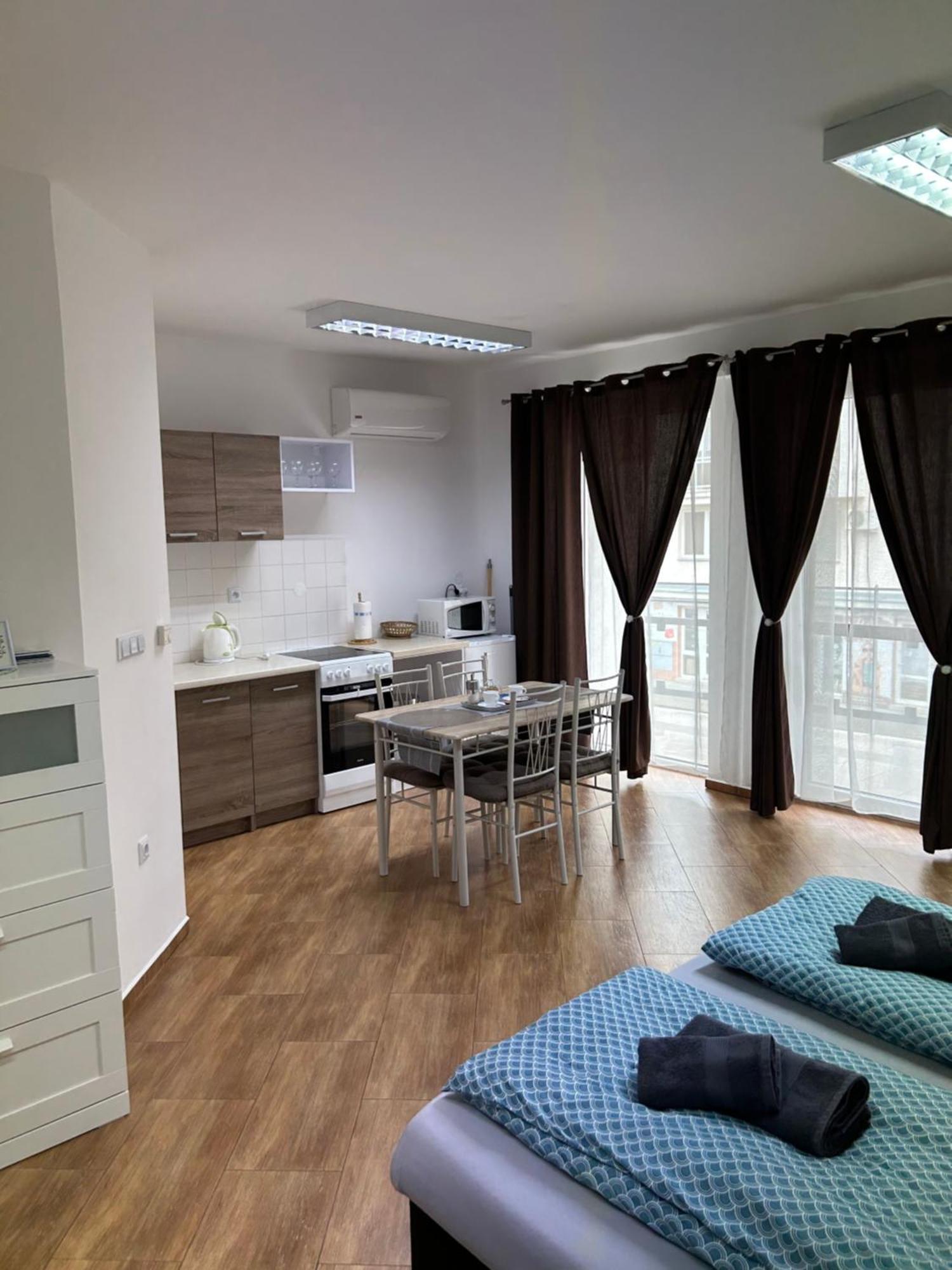 Konde Apartments B Дунайська Стреда Екстер'єр фото